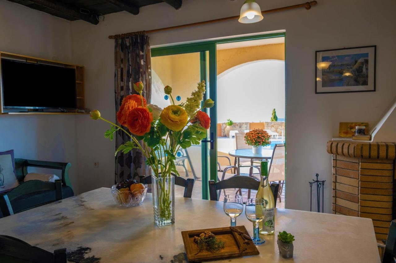 Villa Jokasta & Erato Chania  Bilik gambar